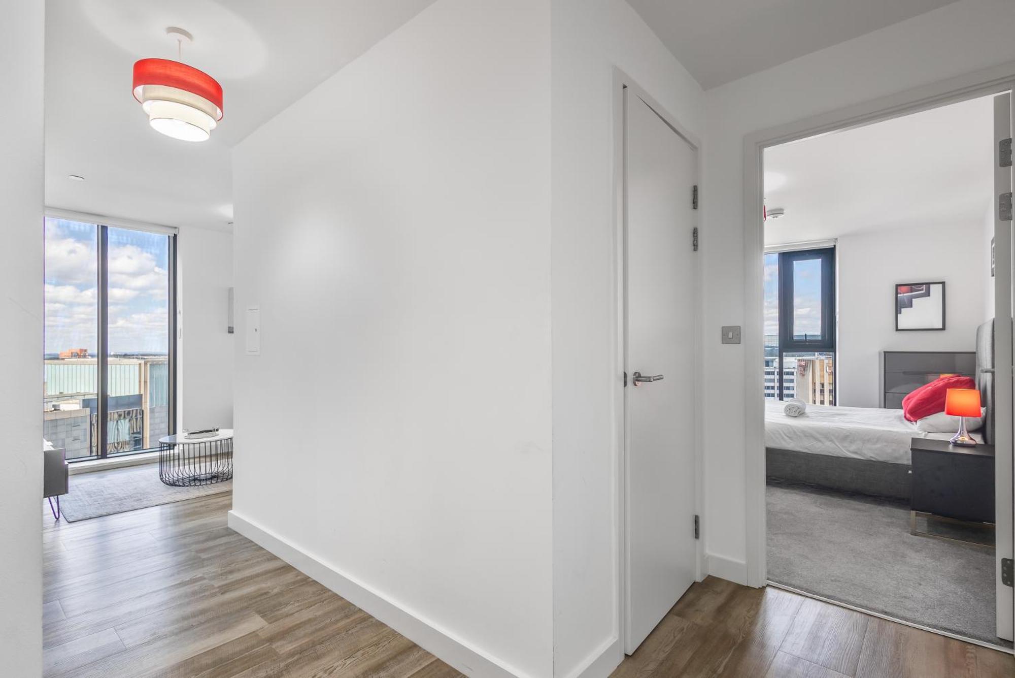 Luxury 2 Bedroom Apartment, On Broad Street! バーミンガム エクステリア 写真