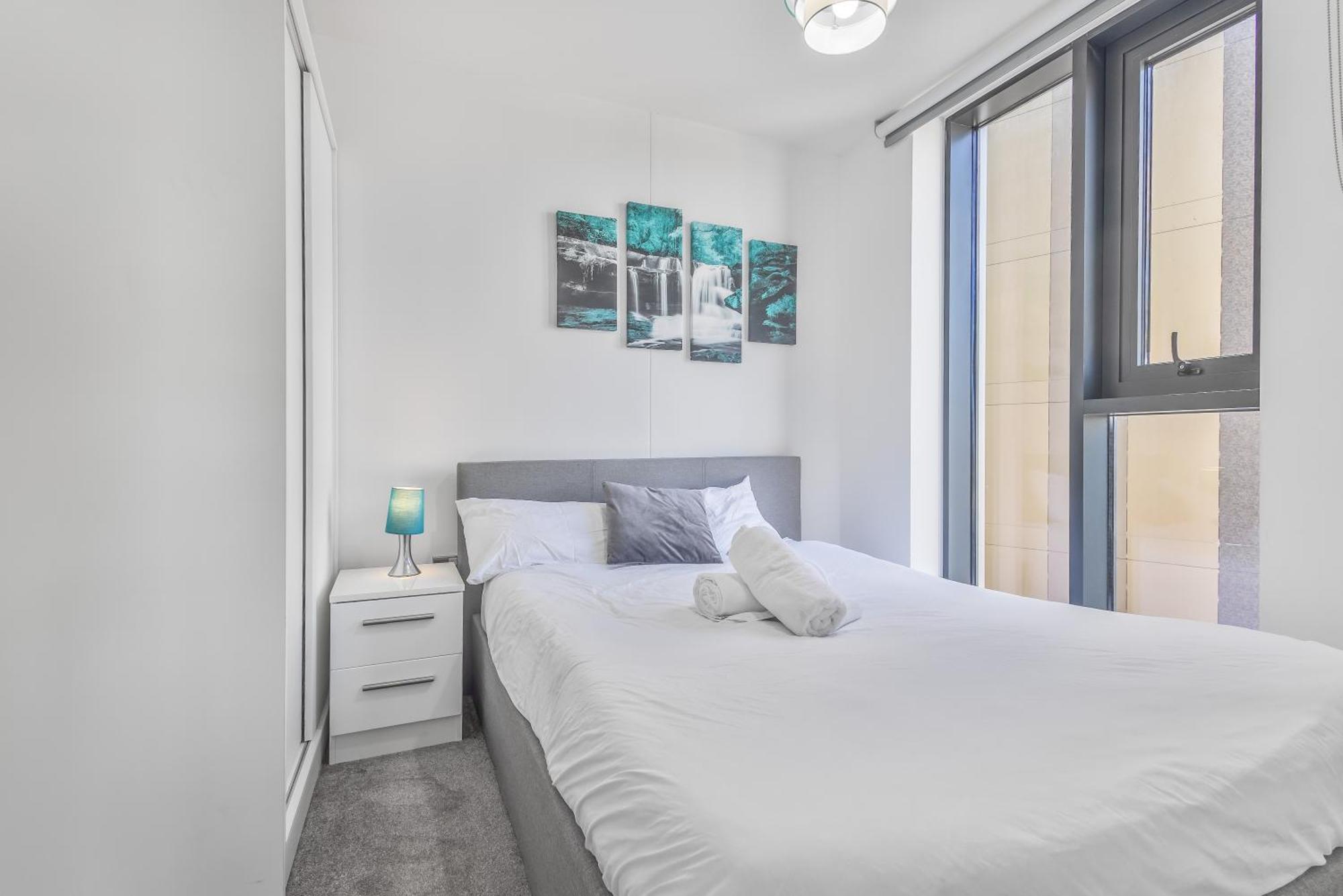 Luxury 2 Bedroom Apartment, On Broad Street! バーミンガム エクステリア 写真