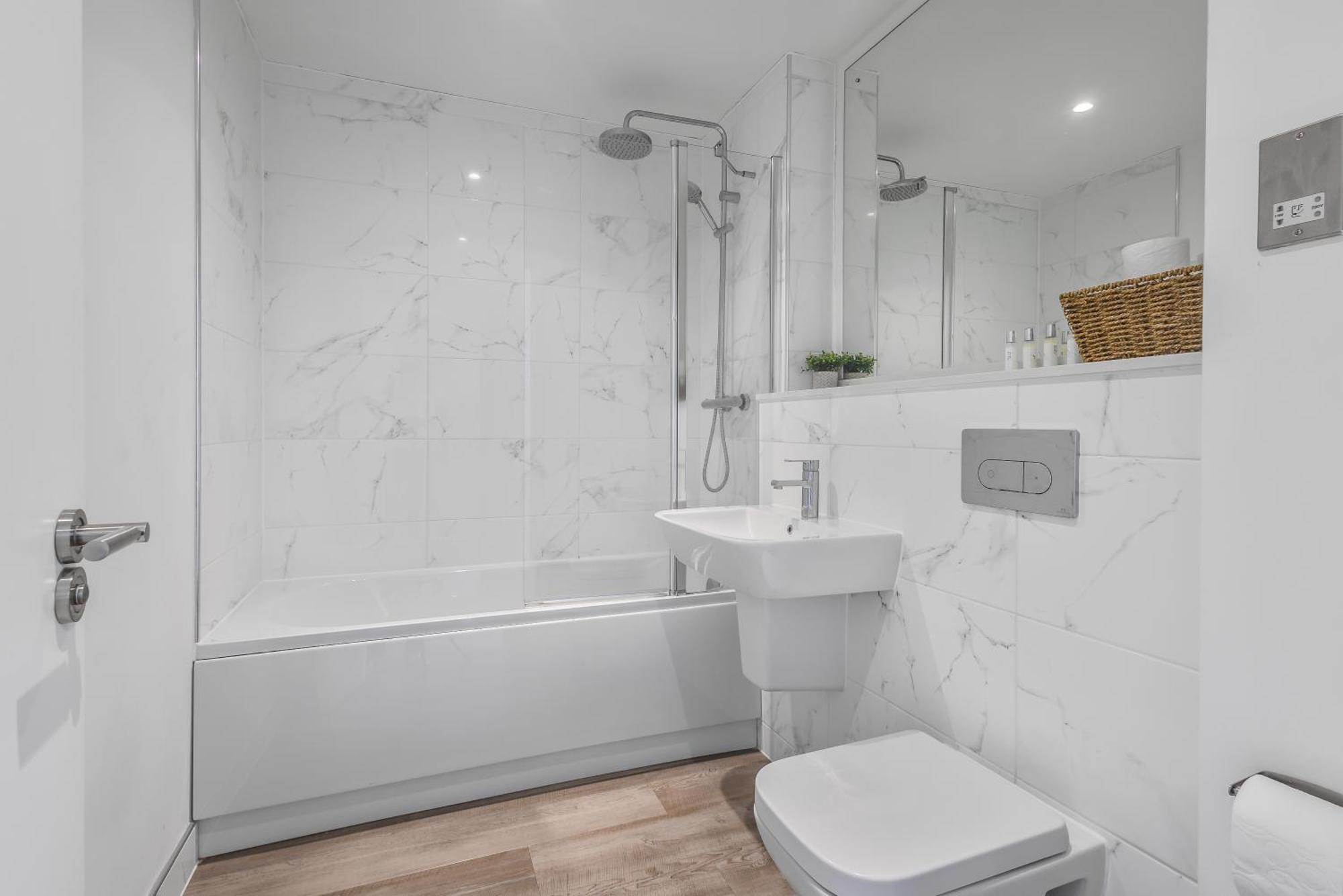 Luxury 2 Bedroom Apartment, On Broad Street! バーミンガム エクステリア 写真