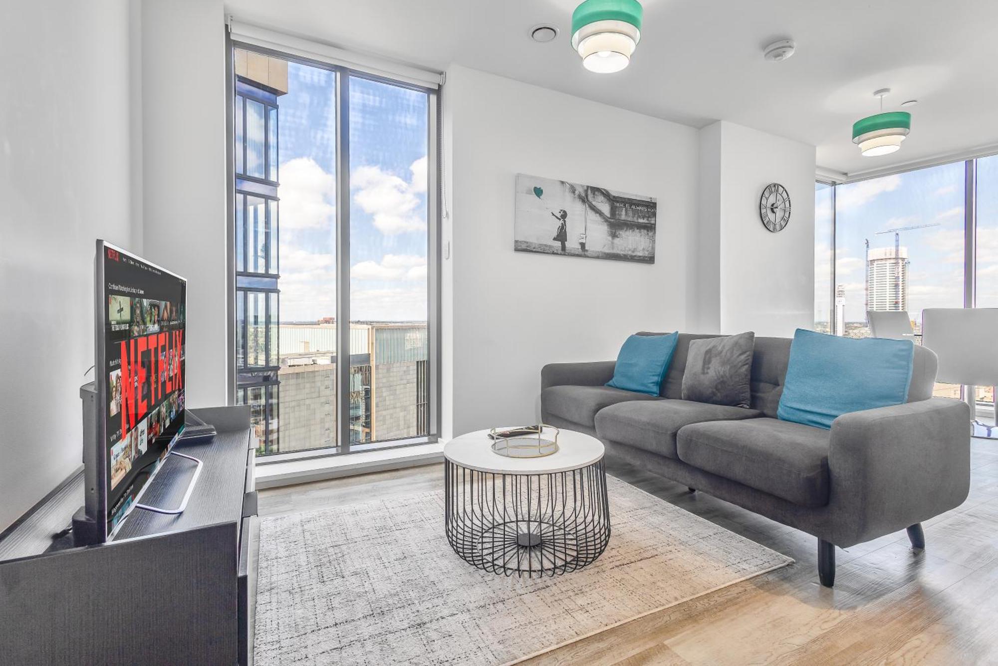 Luxury 2 Bedroom Apartment, On Broad Street! バーミンガム エクステリア 写真